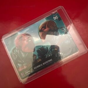 Redwood Vs Deathstroke DC Holo HRO Shazam Ch 3 Brand New